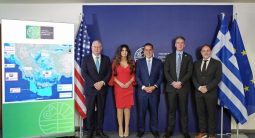 Η HELLENiQ ENERGY επεκτείνει τη στρατηγική συνεργασία της με τη Chevron